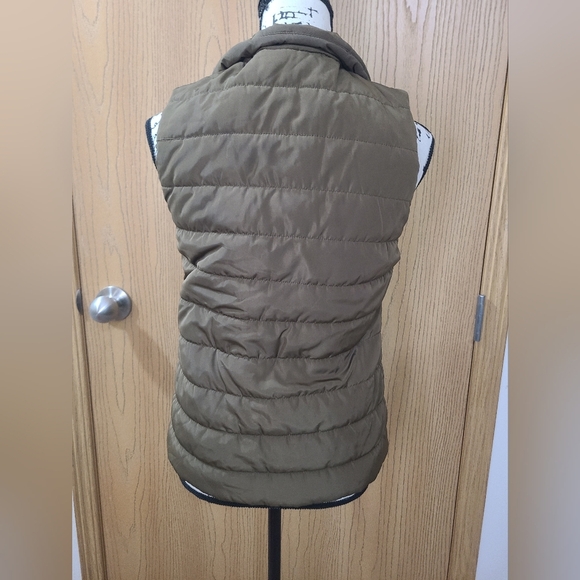Michael Kors Olive Green Zip Up Puffer Vest - Picture 2 of 3